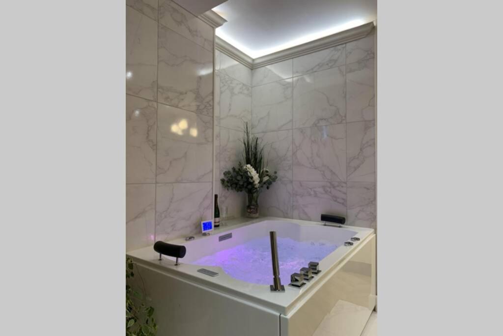 V' Appart Spa Troyes Kültér fotó